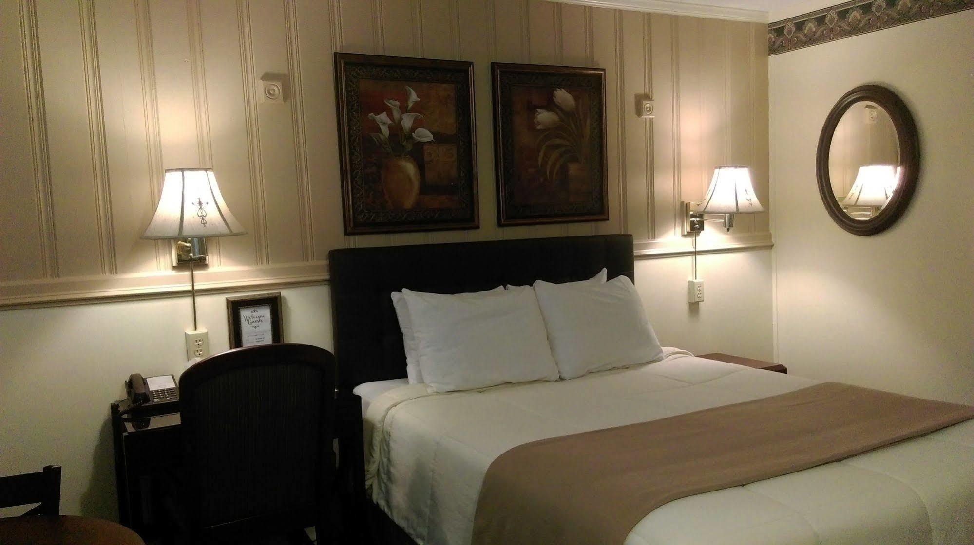 Amherst Inn - Virginia エクステリア 写真